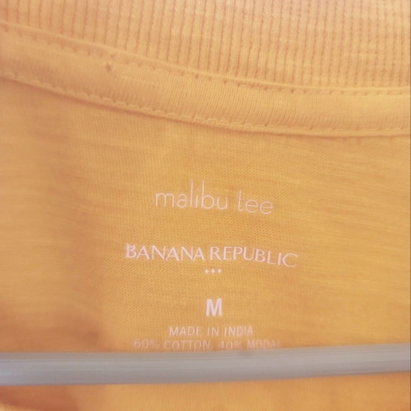 Banana Republic SZ M NWOT ruffle arm shirt - Picture 3 of 3